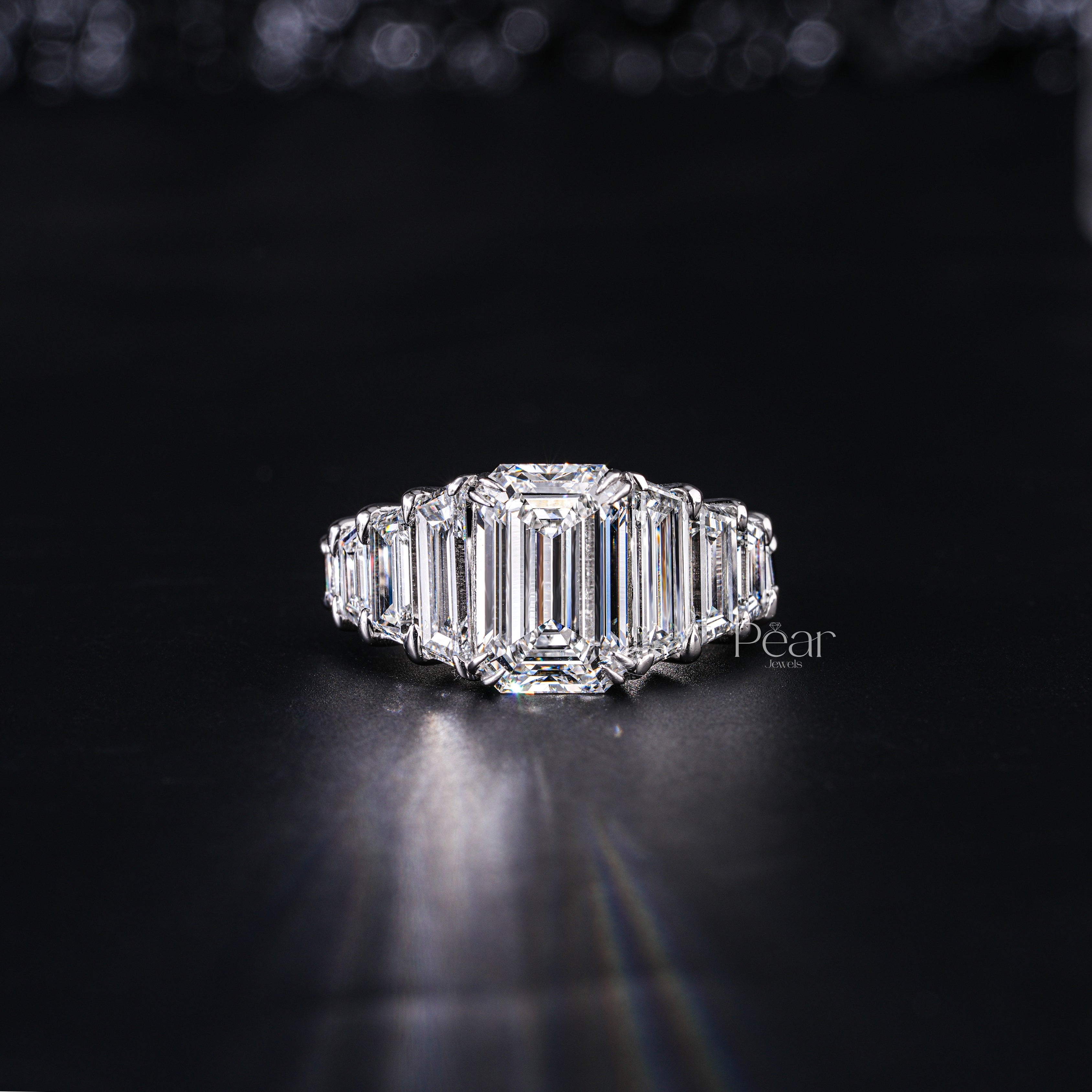 3.0Ct Emerald & Trapezoid Labgrown Diamond Ring - Pear Jewels